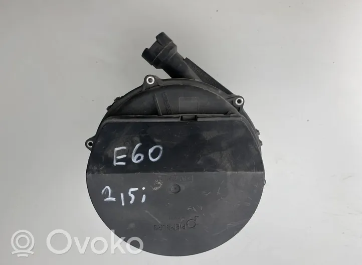 BMW 5 E60 E61 Pompa dell’aria secondaria 7832045