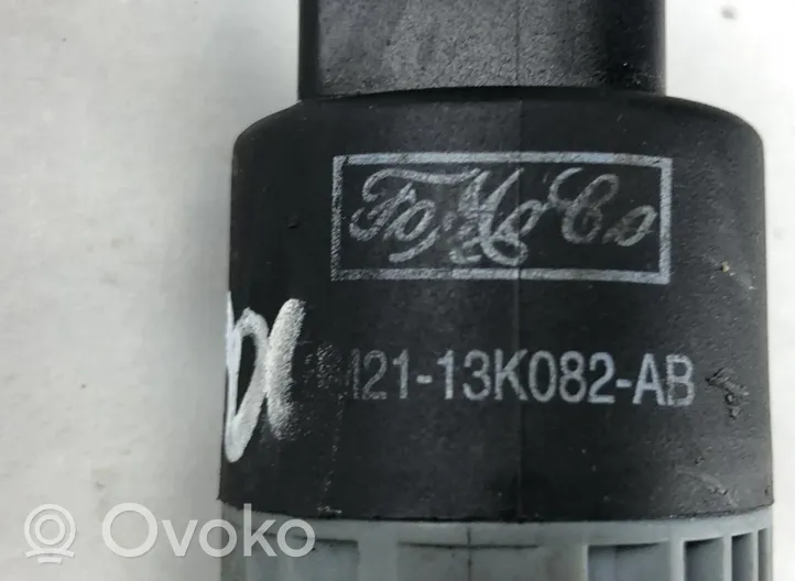 Ford Focus Dysza spryskiwacza lampy przedniej 6M2113K082AB