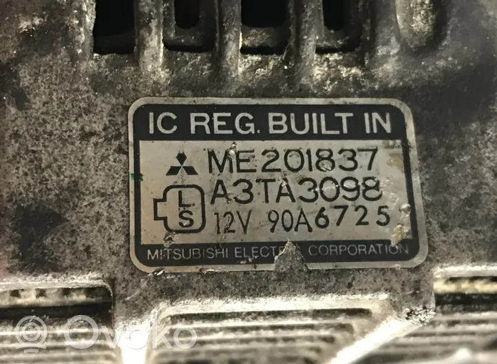 Mitsubishi Pajero Generatore/alternatore ME201837