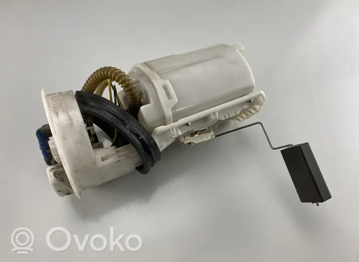 Volkswagen Bora Polttoainesäiliön pumppu 1J0919051H