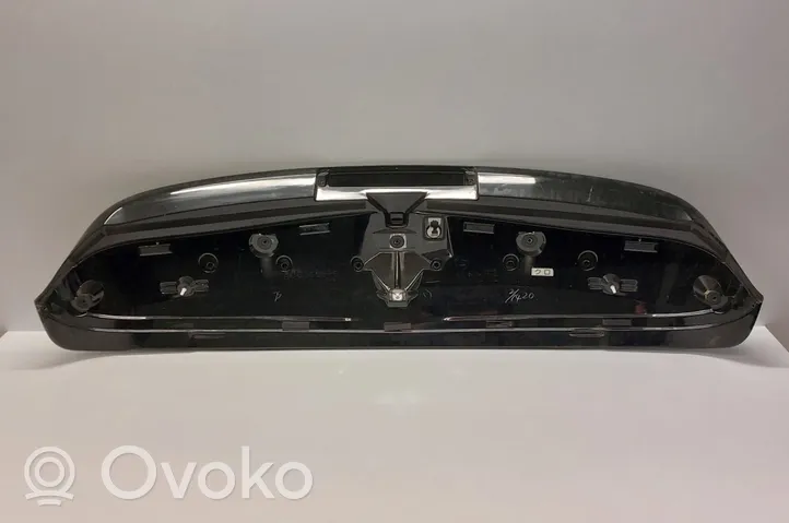 Lexus RX 330 - 350 - 400H Spojler klapy tylnej / bagażnika 76085-48043