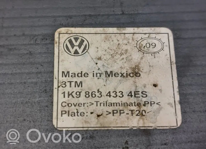 Volkswagen Golf VI Takaistuintilan matto 1K9868845