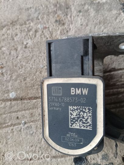 BMW 7 F01 F02 F03 F04 Czujnik poziomowania tylnego zawieszenia pneumatycznego 6788573