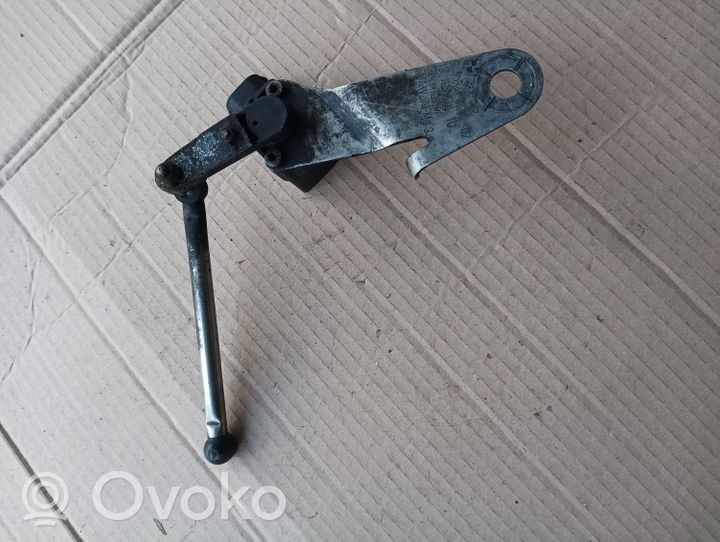 BMW 5 E60 E61 Czujnik poziomu zawieszenia pneumatycznego osi przedniej 1093697