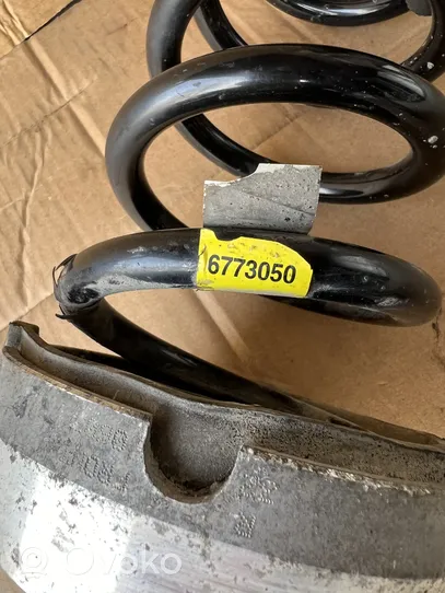 BMW X5 E70 Front coil spring 6773050