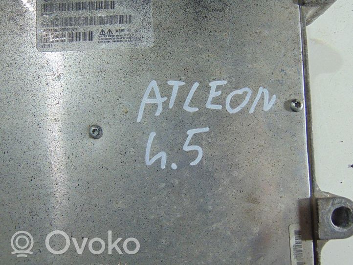 Nissan Atleon Polttoaineen ruiskutuksen ohjainlaite/moduuli 15D42764Z03