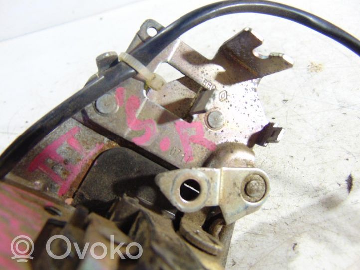 Opel Movano C Front door lock 