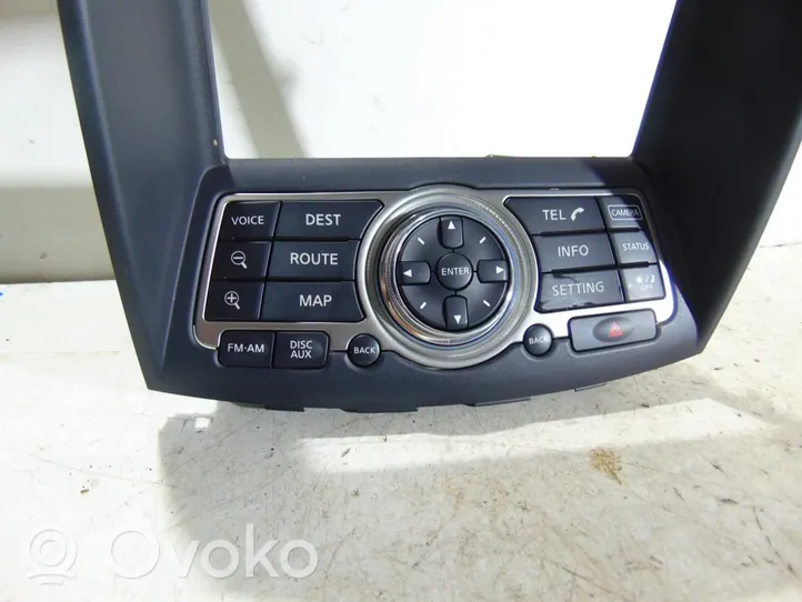 Renault Clio IV Panel / Radioodtwarzacz CD/DVD/GPS 283951BY3D
