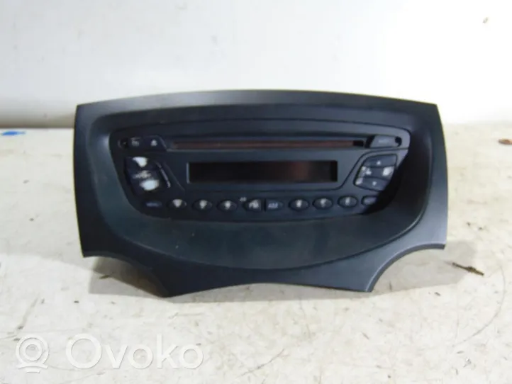 Ford Ka Panel / Radioodtwarzacz CD/DVD/GPS 7354765220