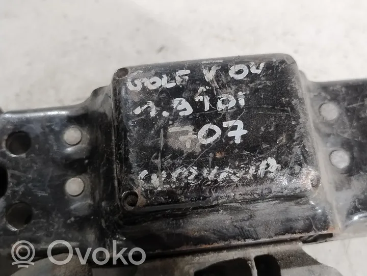 Volkswagen Golf V Supporto di montaggio scatola del cambio 1K0199555N