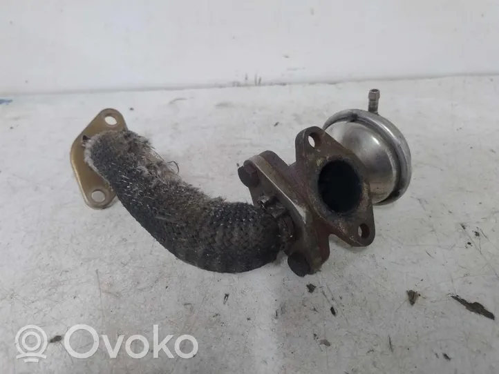 Volkswagen PASSAT B5 EGR valve 059131504