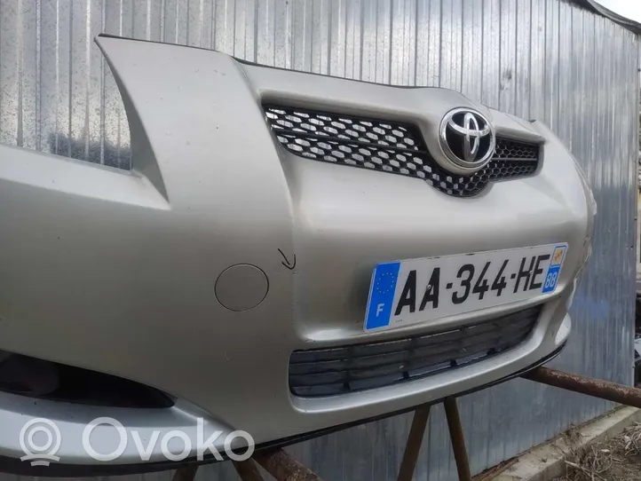 Toyota Auris 150 Zderzak przedni 