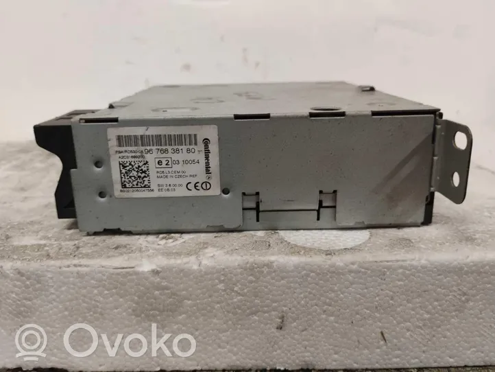 Citroen C4 II Radio/CD/DVD/GPS-pääyksikkö 9676838180