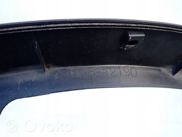 Toyota RAV 4 (XA40) Listwa błotnika tylnego 7560542190