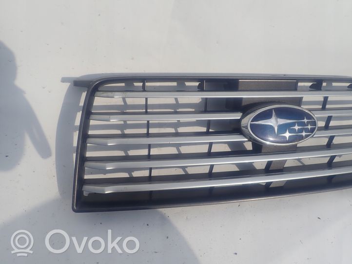 Subaru Forester SG Maskownica / Grill / Atrapa górna chłodnicy 