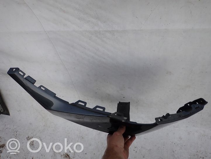 Audi Q3 F3 Rivestimento del pannello parte angolare del paraurti anteriore 83A807437