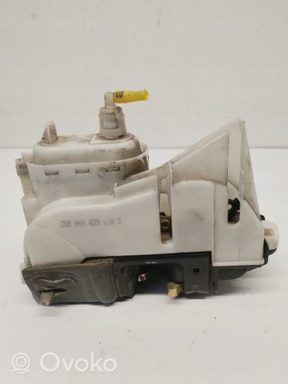 Volkswagen Polo III 6N 6N2 6NF Rear door lock 1HM862154A