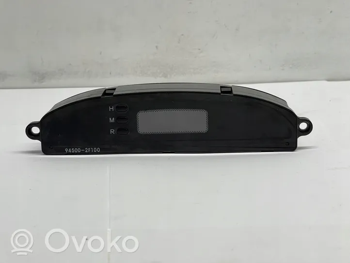 KIA Cerato Horloge 945002F100