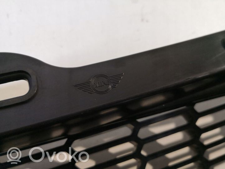 Mini One - Cooper Clubman R55 Maskownica / Grill / Atrapa górna chłodnicy 2751290