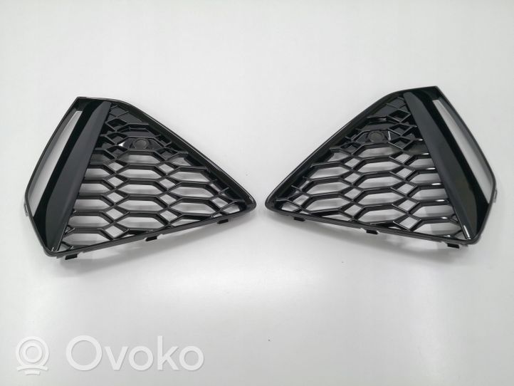 Audi RS6 C8 Grille inférieure de pare-chocs avant 4K8807681D