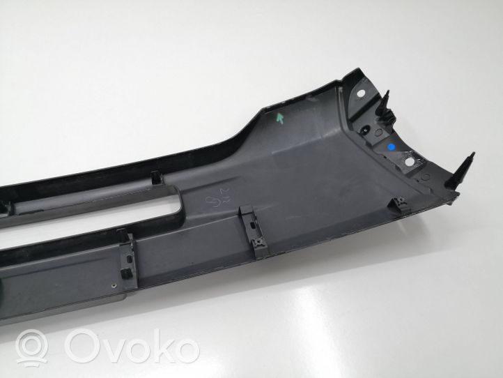 Mitsubishi Outlander Modanatura separatore del paraurti anteriore 6400G468