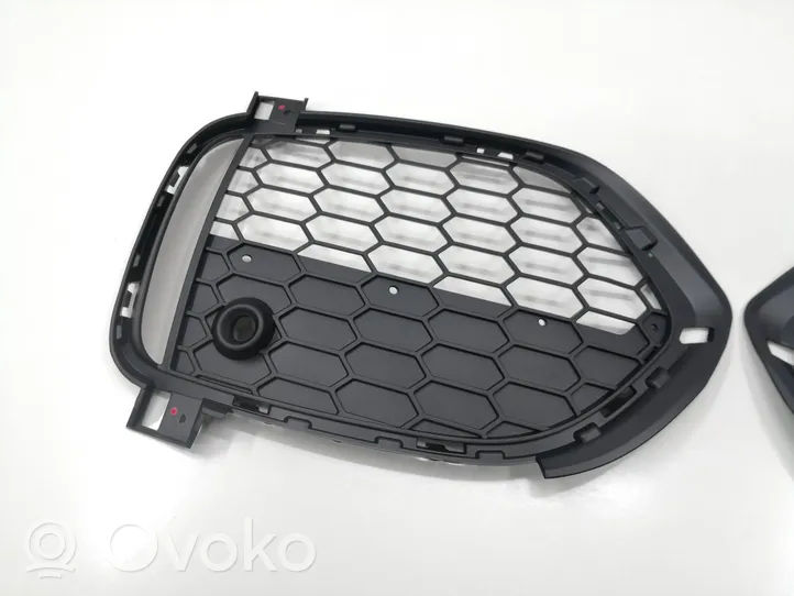 BMW X5 F15 Grille inférieure de pare-chocs avant 8053883