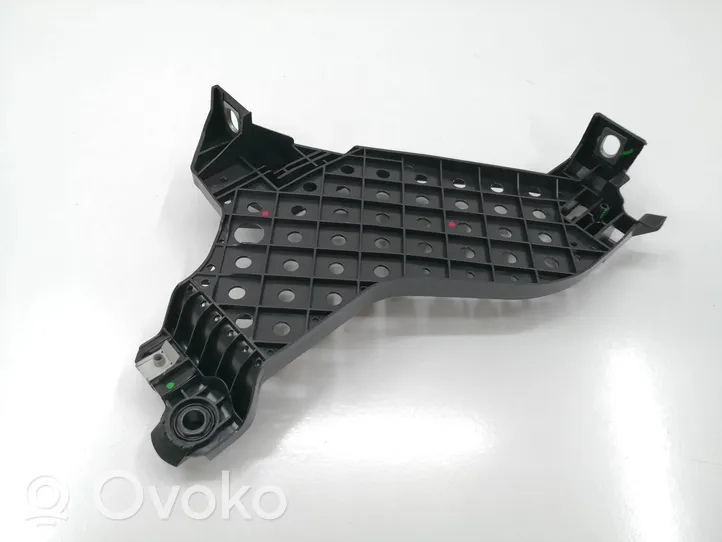 Audi Q3 8U Headlight/headlamp mounting bracket 70802ZKW