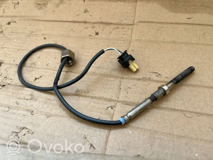 Mercedes-Benz Sprinter W907 W910 Czujnik temperatury spalin A0255456526