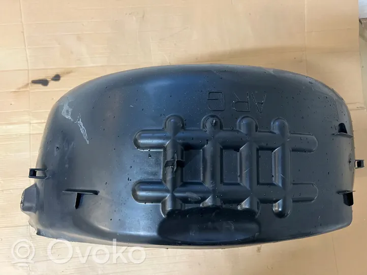 Toyota Proace Etulokasuojan reuna 9810969780