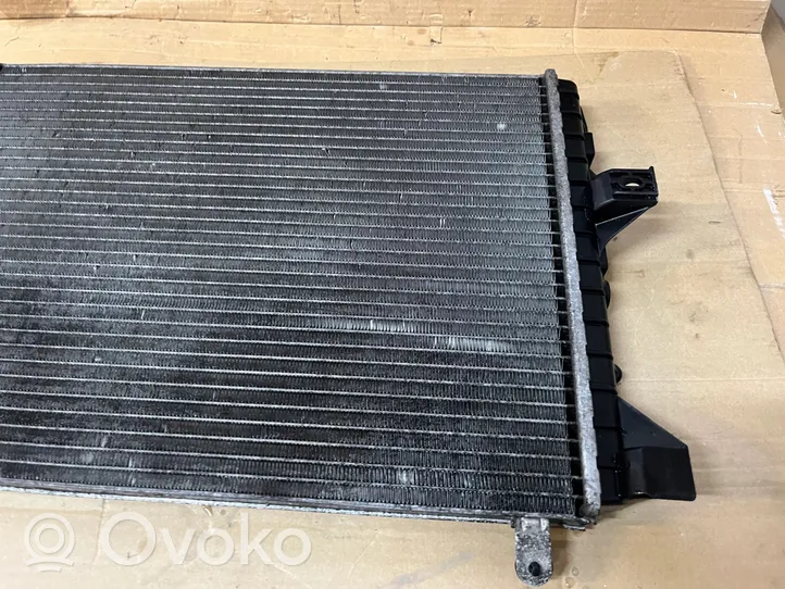 Jaguar XJ X351 Radiatore di raffreddamento 9W83-8K230-AB