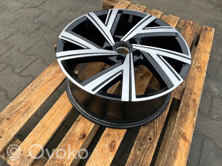 Volkswagen Transporter - Caravelle T5 R18 alloy rim 