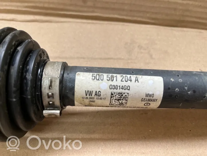 Volkswagen Golf VIII Semiasse anteriore 5Q0501204A