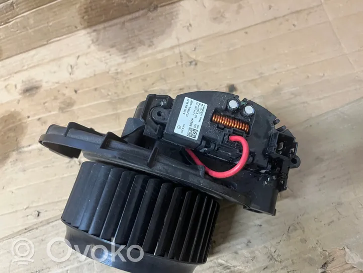 Mercedes-Benz Sprinter W907 W910 Ventola riscaldamento/ventilatore abitacolo A0009069307