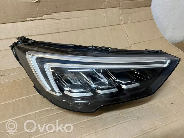 Opel Crossland X Lampa przednia 462161423