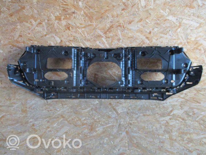 Skoda Enyaq iV Grille calandre supérieure de pare-chocs avant 5LA807723B