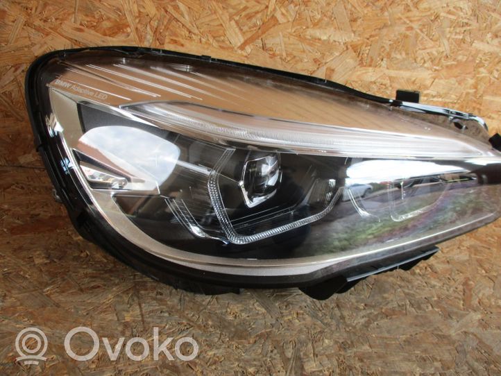 BMW 2 F46 Lampa przednia LE16A6381