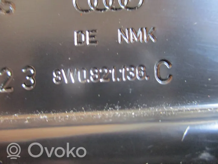 Audi A4 S4 B9 Uchwyt / Mocowanie błotnika przedniego 8W0821136C