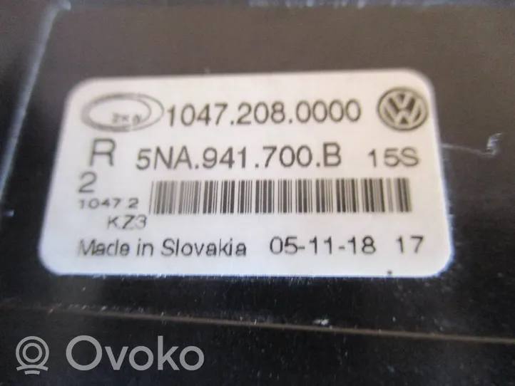 Volkswagen Tiguan Światło przeciwmgłowe przednie 5NA941700B