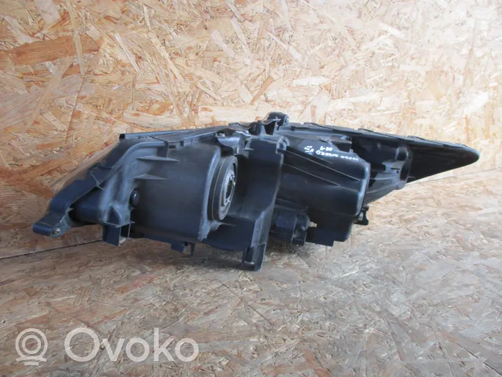 Honda Accord Lampa przednia 