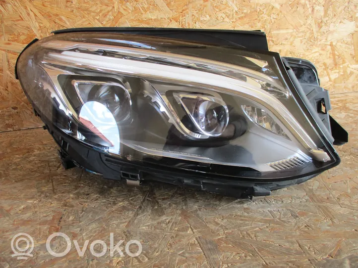 Mercedes-Benz GLE (W166 - C292) Lampa przednia A1669062203