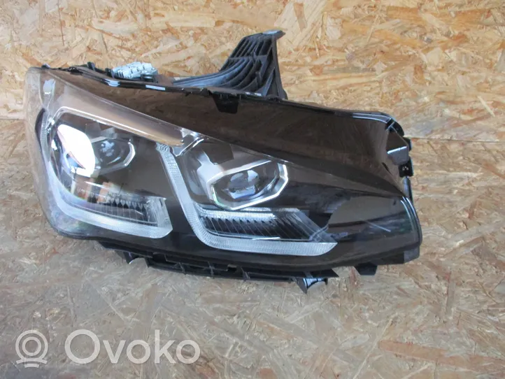 BMW 2 Active Tourer U06 Priekinis žibintas 5A42248