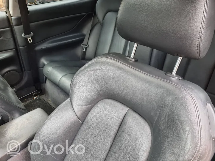 Mercedes-Benz CLK A208 C208 Salono komplektas 11722