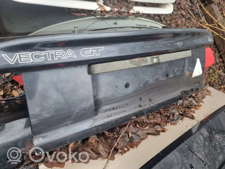 Opel Vectra A Tailgate/trunk/boot lid CTRA