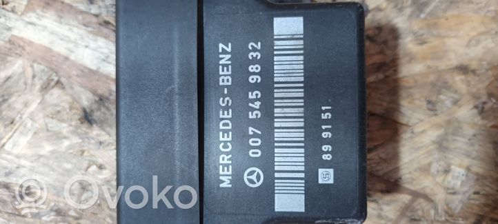 Mercedes-Benz Sprinter W901 W902 W903 W904 Przekaźnik / Modul układu ogrzewania wstępnego 0075459832