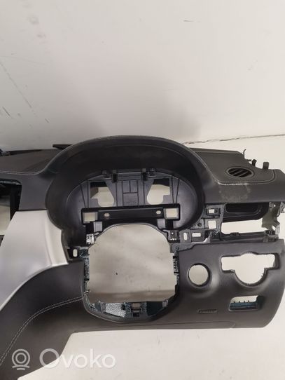 Mercedes-Benz GL X166 Armaturenbrett Cockpit 1646802287