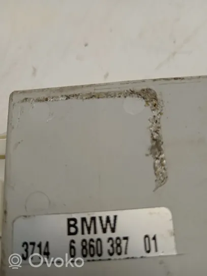 BMW X5M F85 Centralina/modulo sospensioni 6860387