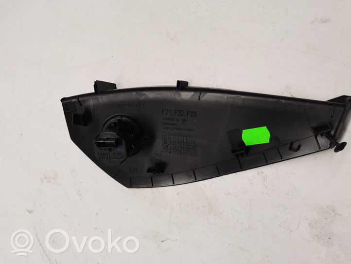 BMW M2 F87 Panelės apdailos skydas (šoninis) 9227101