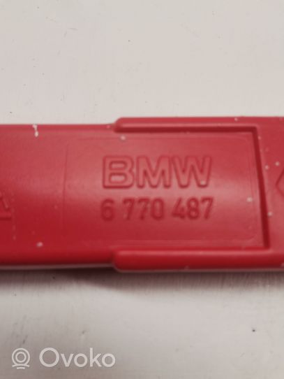 BMW 3 F30 F35 F31 Varoituskolmio 6770487