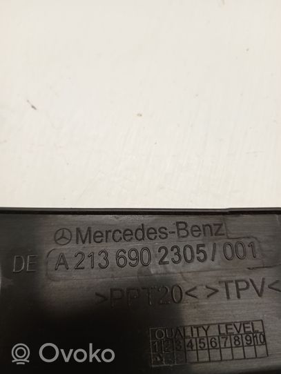 Mercedes-Benz E W213 Muu vararenkaan verhoilun elementti A2136902305