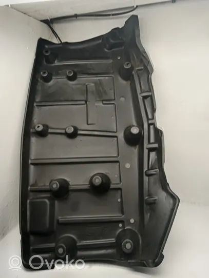 Maserati Levante Protezione inferiore del serbatoio del carburante 670107814